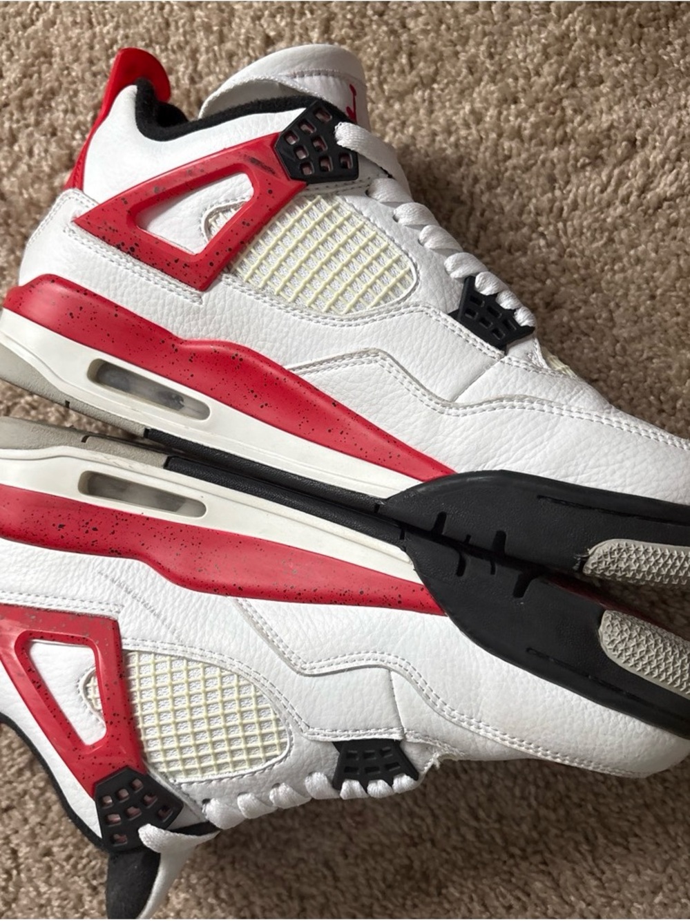 White & Red Retro’s Jordan 4s
